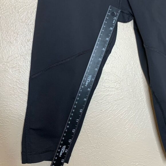 Lululemon run for it crops black pig pink - Picture 13 of 13